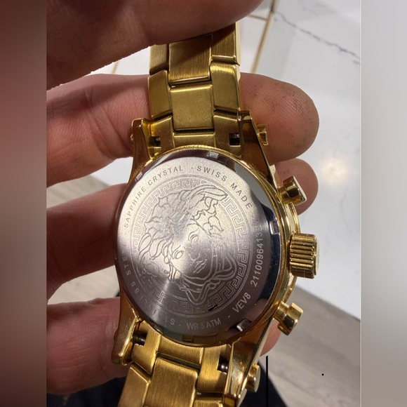 Mens Versace Watch - Picture 3 of 6